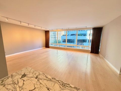 Tiny photo for 301 Mission Street #303, SAN FRANCISCO, CA 94105 (MLS # ML82035156)