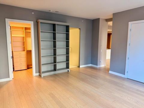 Tiny photo for 301 Mission Street #303, SAN FRANCISCO, CA 94105 (MLS # ML82035156)