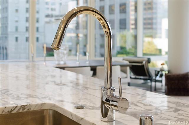 301 Mission Street 303