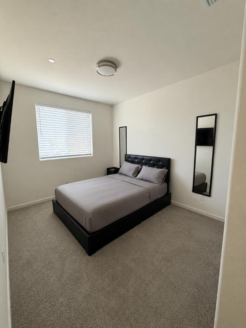 805 Mora Circle