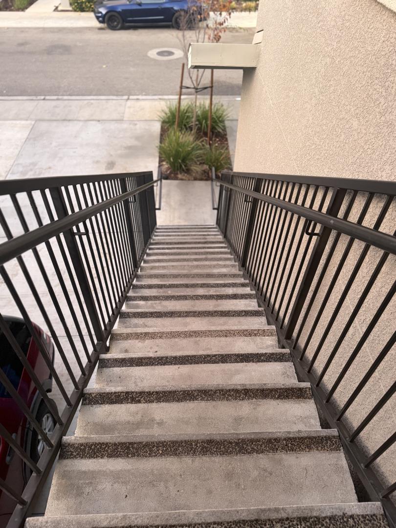 805 Mora Circle