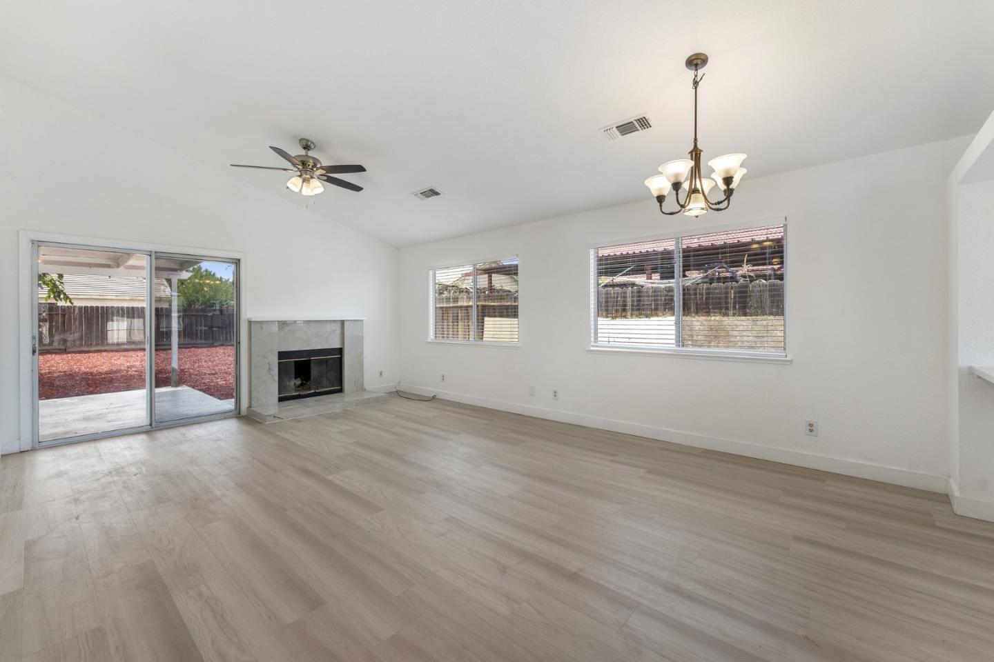 527 Park Warren Drive