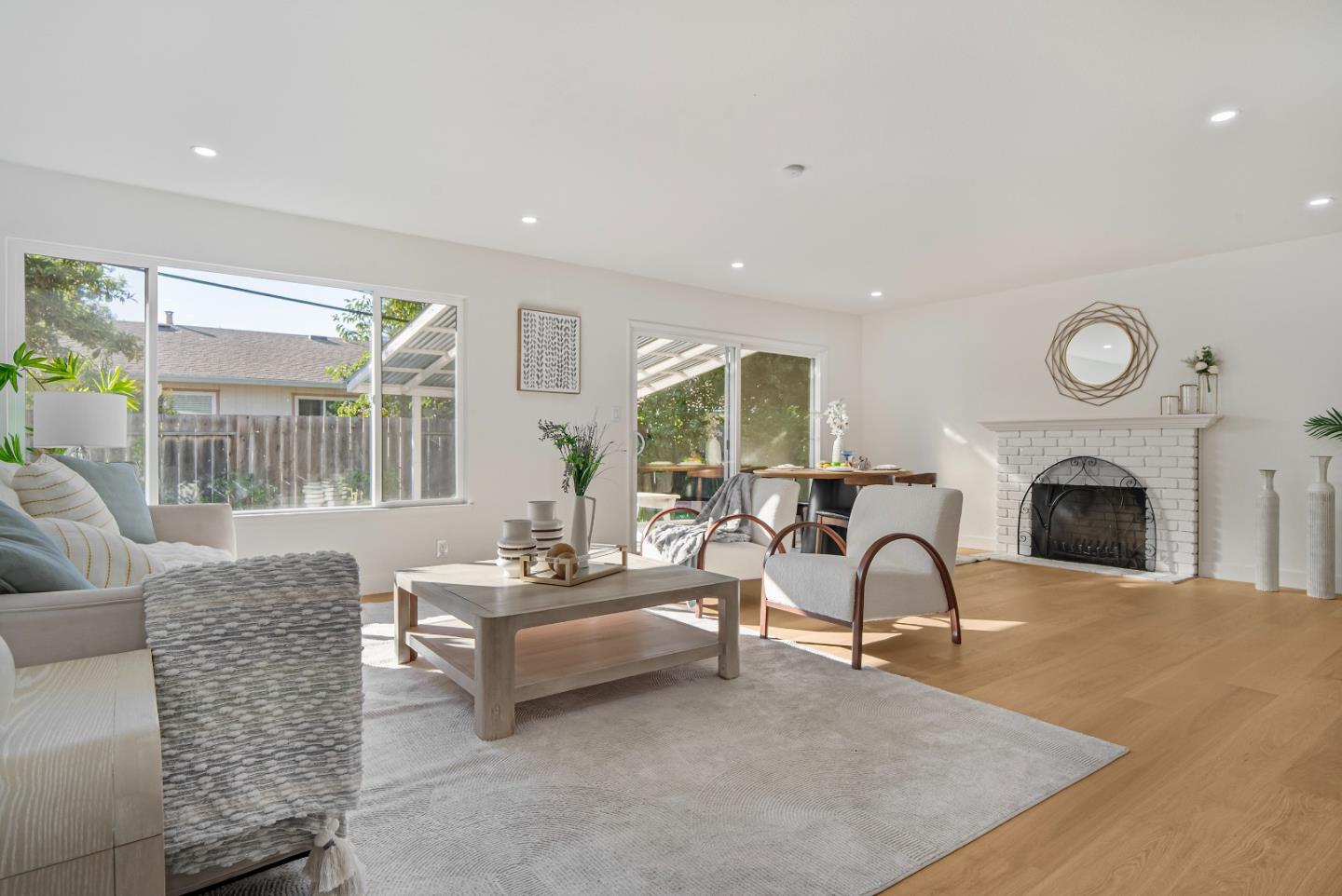 884 San Simeon Drive
