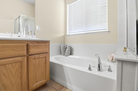 Tiny photo for 1421 Burgundy Way, GONZALES, CA 93926 (MLS # ML82036908)