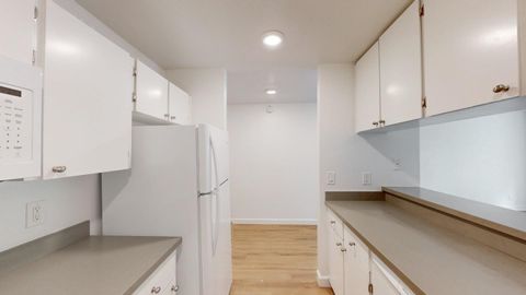 Tiny photo for 285 Woodland Avenue, SAN RAFAEL, CA 94901 (MLS # ML82023777)