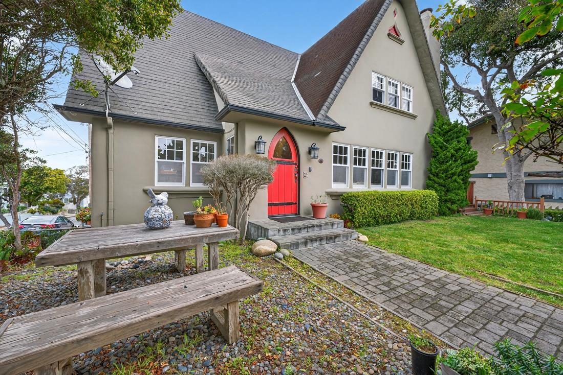 410 Pine Avenue