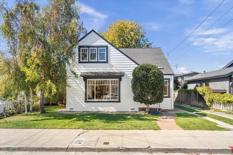 Tiny photo for 211 2nd Avenue, SANTA CRUZ, CA 95062 (MLS # ML82025536)