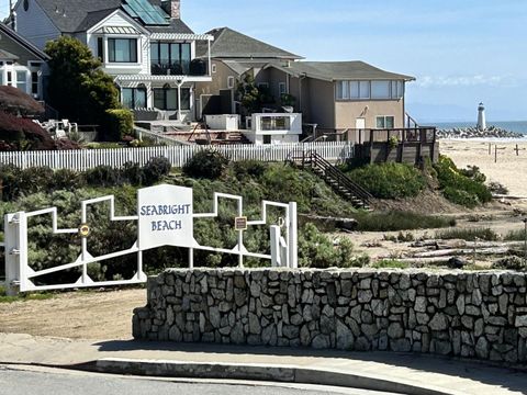 Tiny photo for 211 2nd Avenue, SANTA CRUZ, CA 95062 (MLS # ML82025536)