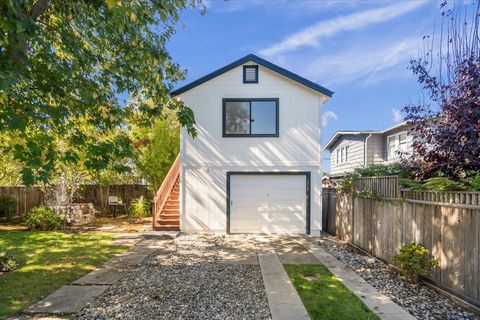 Tiny photo for 211 2nd Avenue, SANTA CRUZ, CA 95062 (MLS # ML82025536)