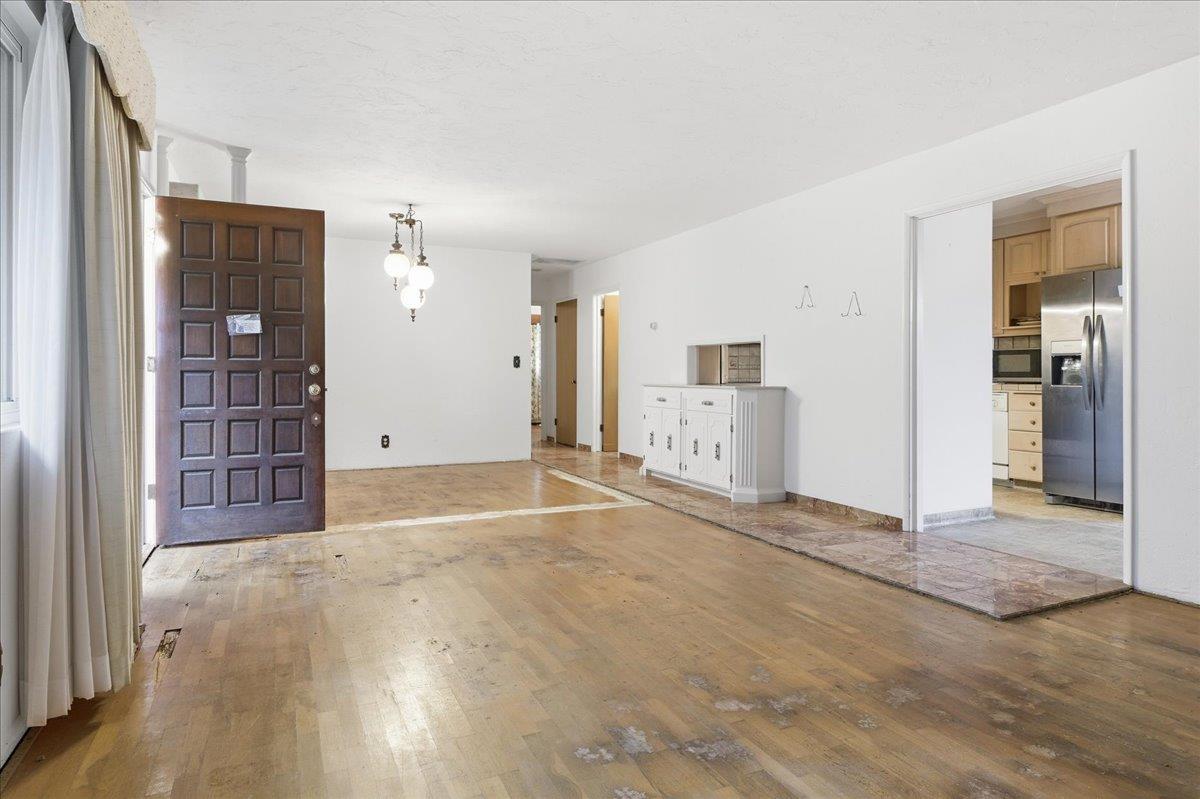 1298 Prescott Avenue