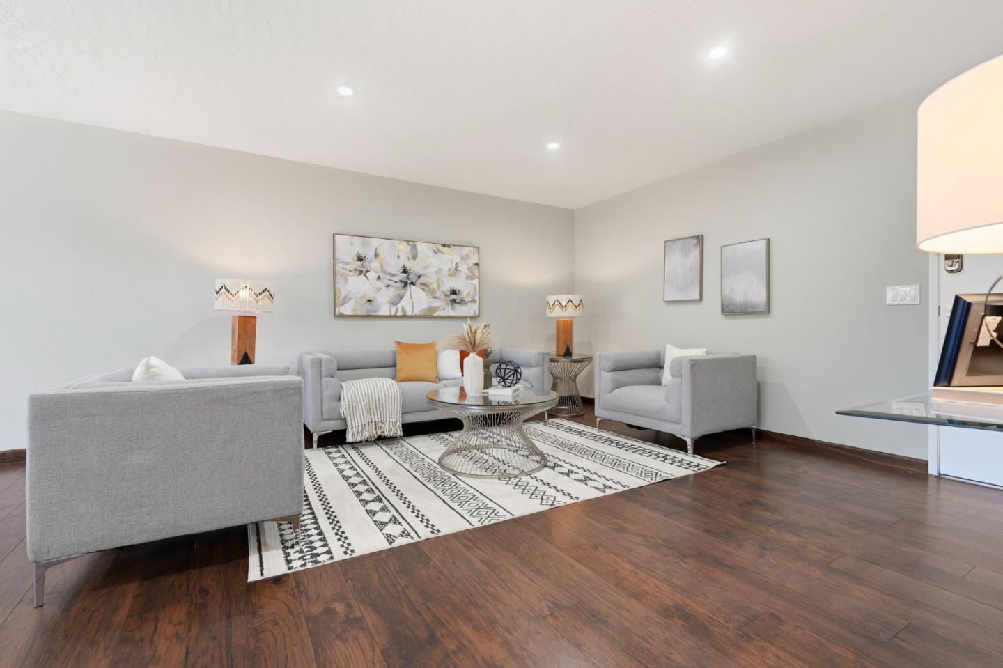 1458 Hudson Street 116
