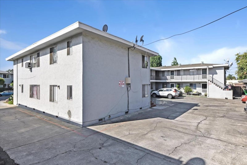 3047 David Avenue