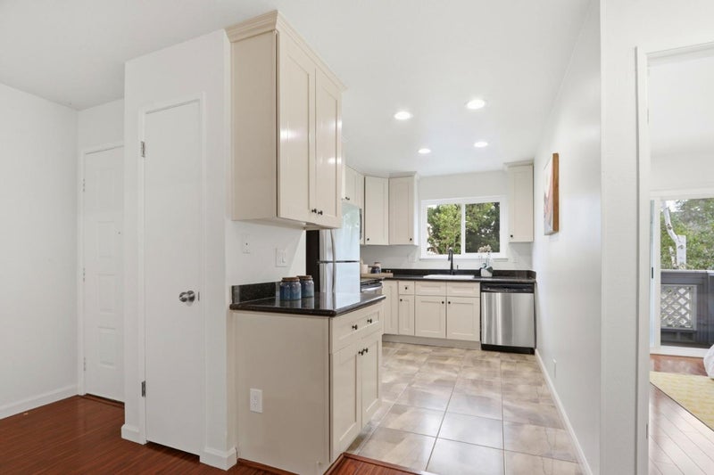 1547 Four Oaks Circle