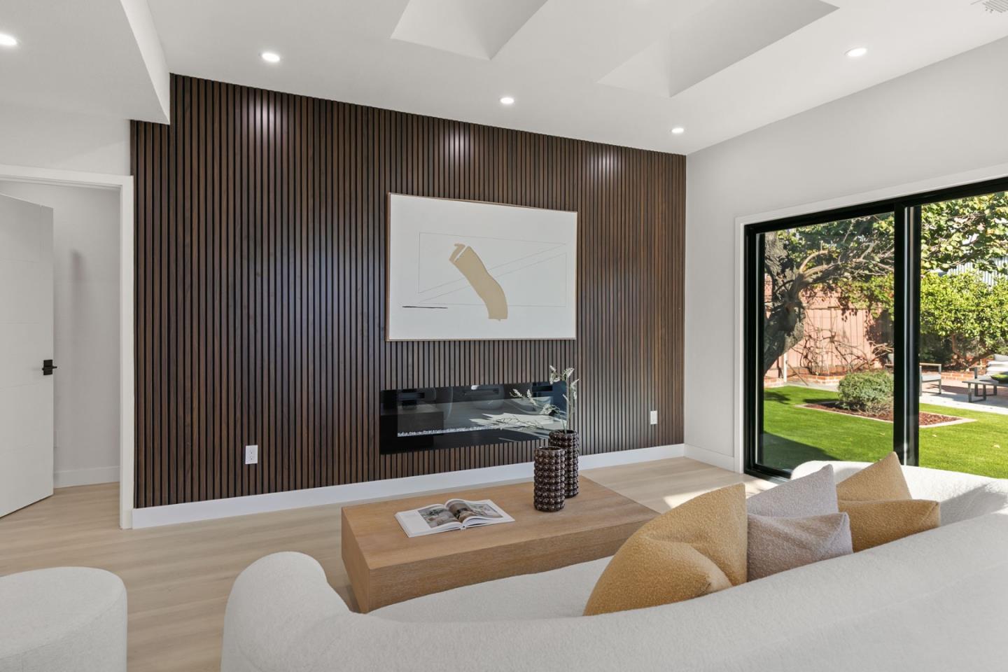 1037 Parkinson Court, San Jose CA 95126