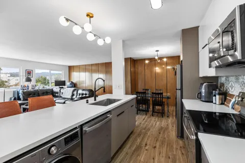 360 Vernon Street Unit 304, Oakland, CA 94610 - #: ML82004900
