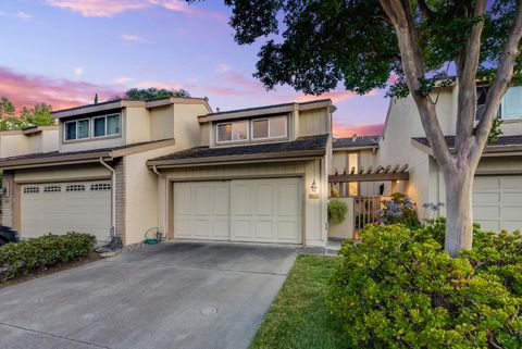 Photo of 1192 Hyde Avenue, SAN JOSE, CA 95129 (MLS # ML82052979)