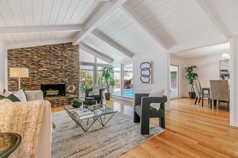 19437 Via Real Drive, Saratoga, CA 95070 - #: ML82022625