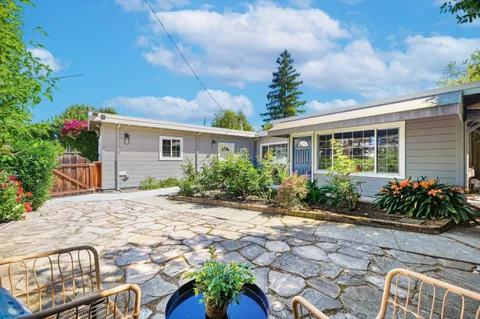 413 Del Medio Avenue, Mountain View, CA 94040 - #: ML82037866