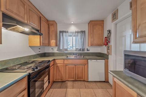 Tiny photo for 734 Overland Way, SAN JOSE, CA 95111 (MLS # ML82029021)