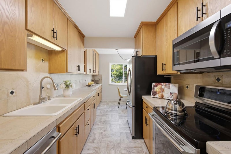 1898 Meridian Avenue 48