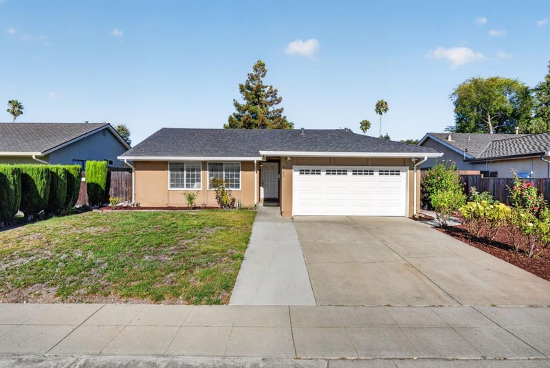 6092 Vincent Court