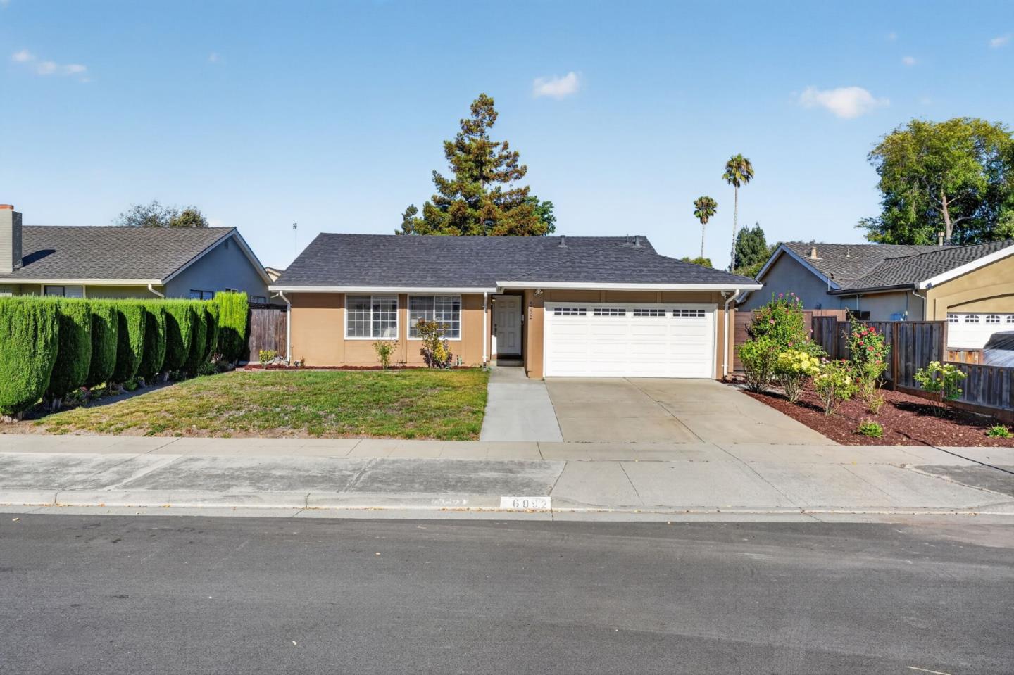 6092 Vincent Court