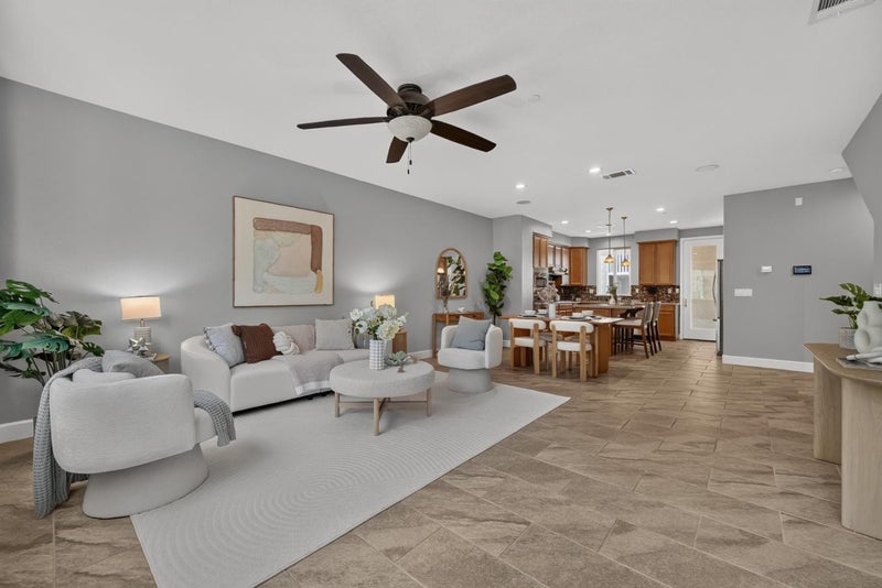 1052 Doheny Terrace