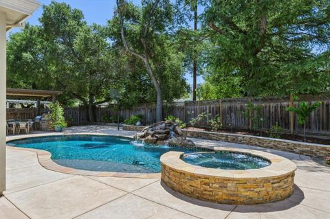 Tiny photo for 20041 Heritage Oak, SARATOGA, CA 95070 (MLS # ML82045592)