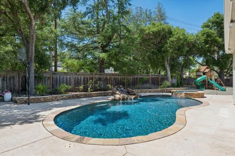 Tiny photo for 20041 Heritage Oak, SARATOGA, CA 95070 (MLS # ML82045592)