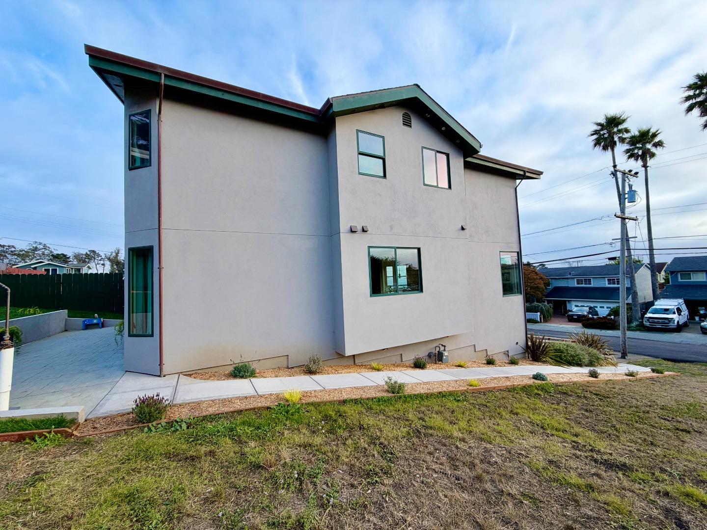 310 Valencia Avenue