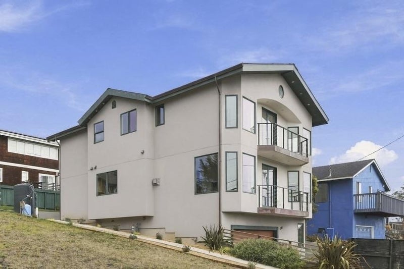 310 Valencia Avenue