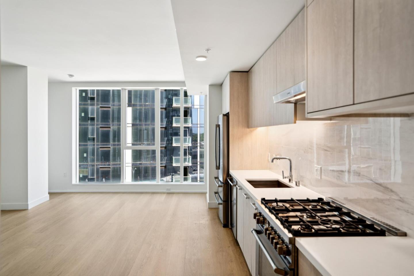 188 West Saint James Street 10917