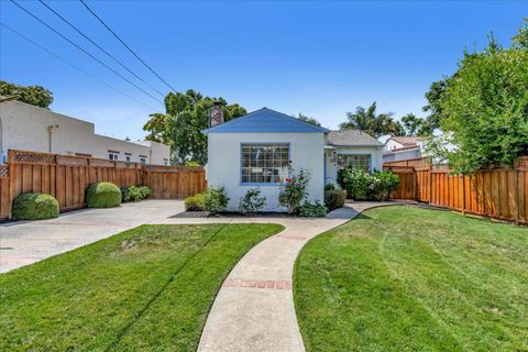 Featured picture for the property ML81935354
