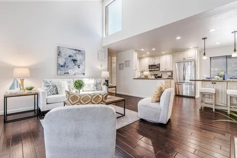 MLS: ML82005876