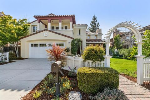 Photo of 1596 Summerfield Drive, CAMPBELL, CA 95008 (MLS # ML82045425)