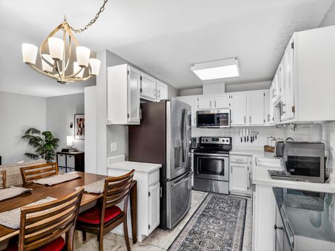 Tiny photo for 140 Rose Lane, SAN JOSE, CA 95127 (MLS # ML82029342)