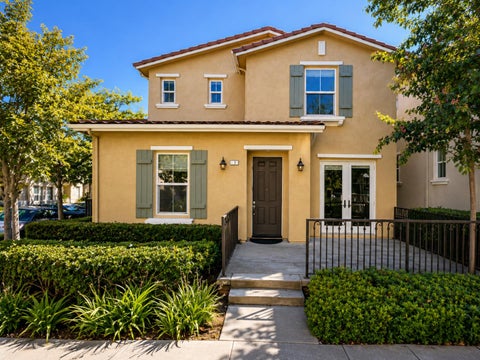 Photo of 201 Meadow Pine Place, SAN JOSE, CA 95125 (MLS # ML82057140)
