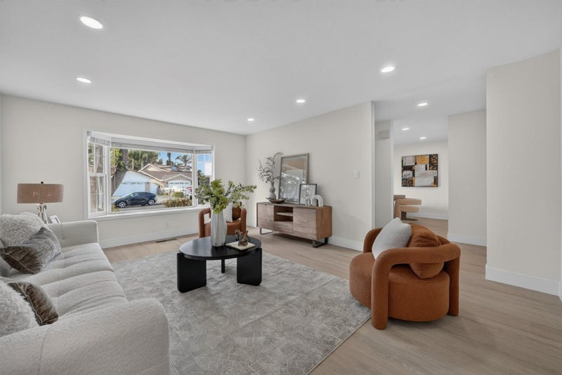 2589 Royal Ann Court