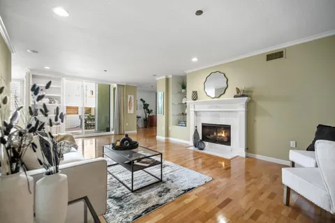 110 Park Road Unit 103, Burlingame, CA 94010 - #: ML82023871