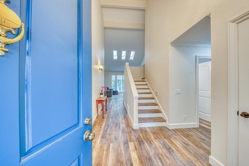 122 White Oaks Lane