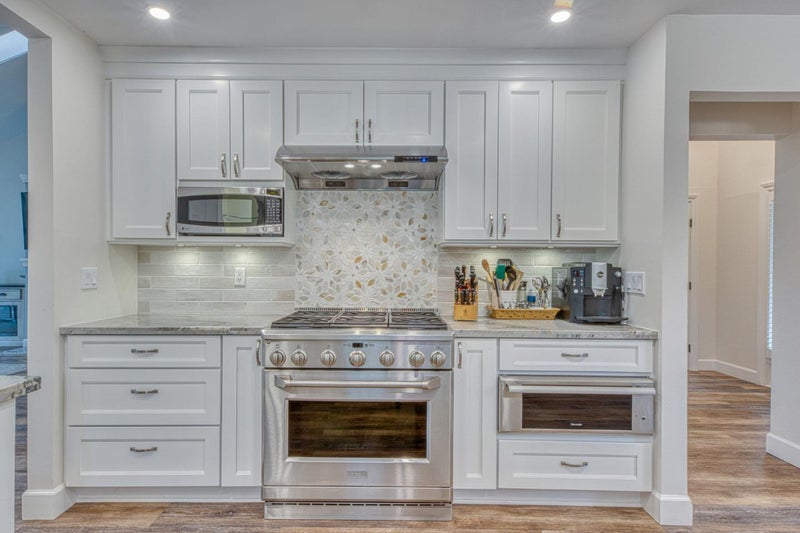 122 White Oaks Lane