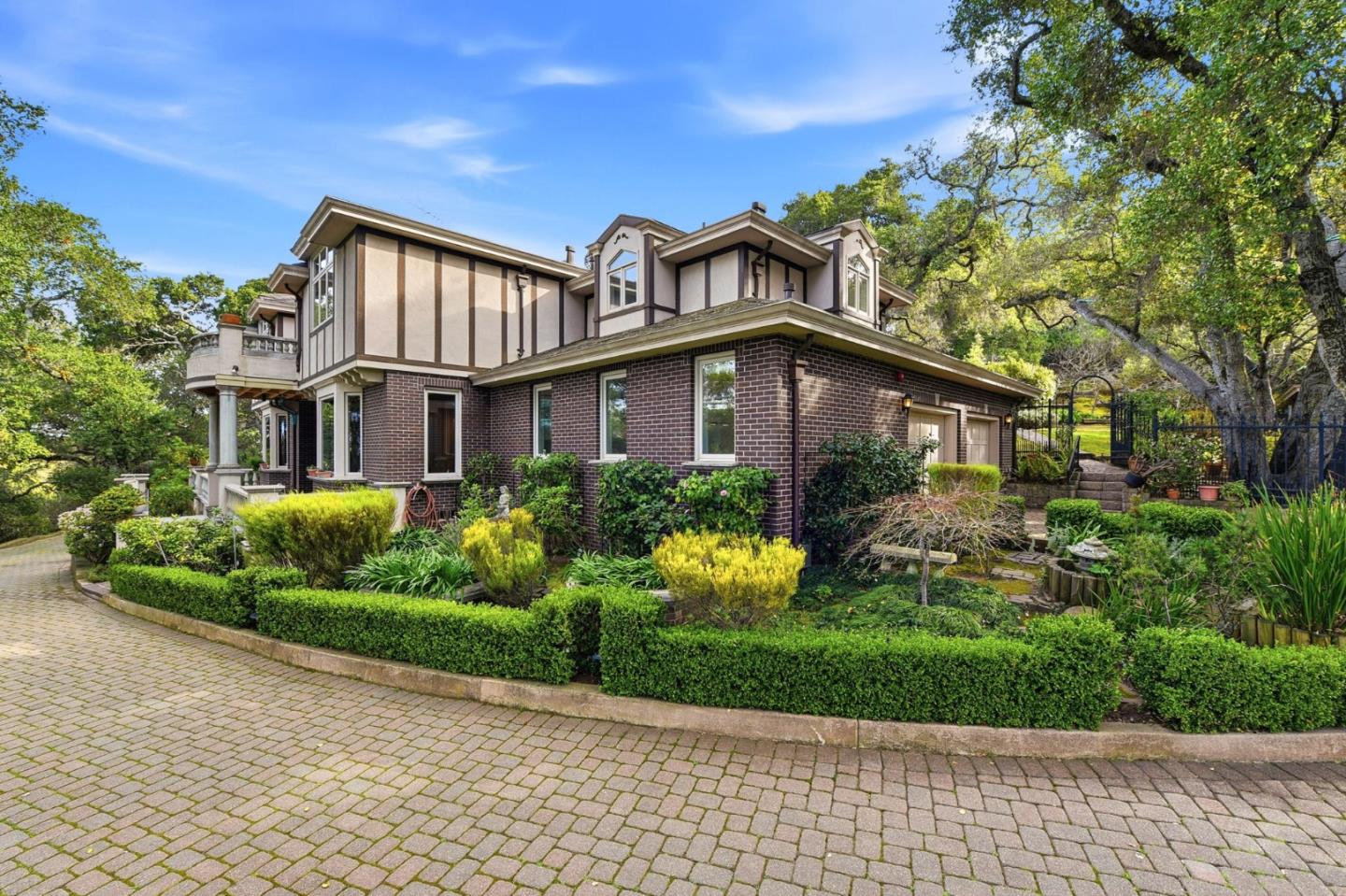 27994 Via Ventana Way