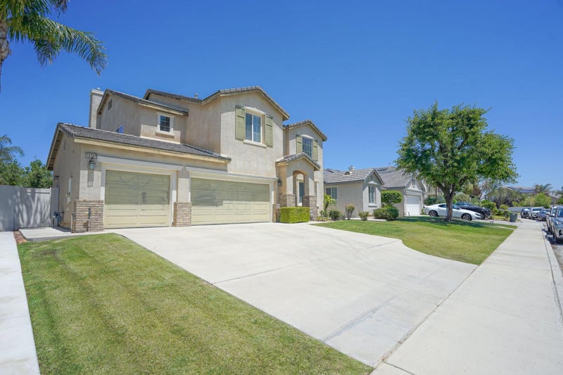 10708 DESERT VIEW Place