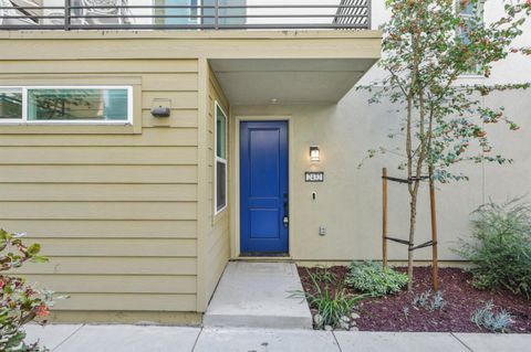Photo of 2432 Kita Lane, SAN JOSE, CA 95133 (MLS # ML82024061)
