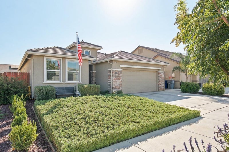 1874 Summit Drive