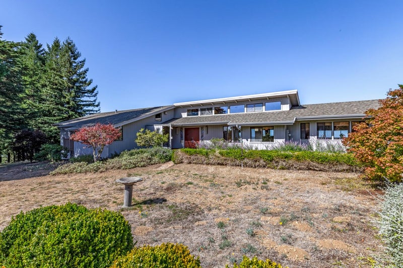 12520 Skyline Boulevard