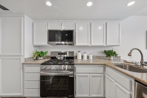 Tiny photo for 303 Garden Common, LIVERMORE, CA 94551 (MLS # ML82023420)