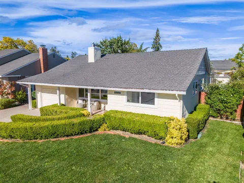 2054 Palm Avenue, Redwood City, CA 94061 - #: ML82026952