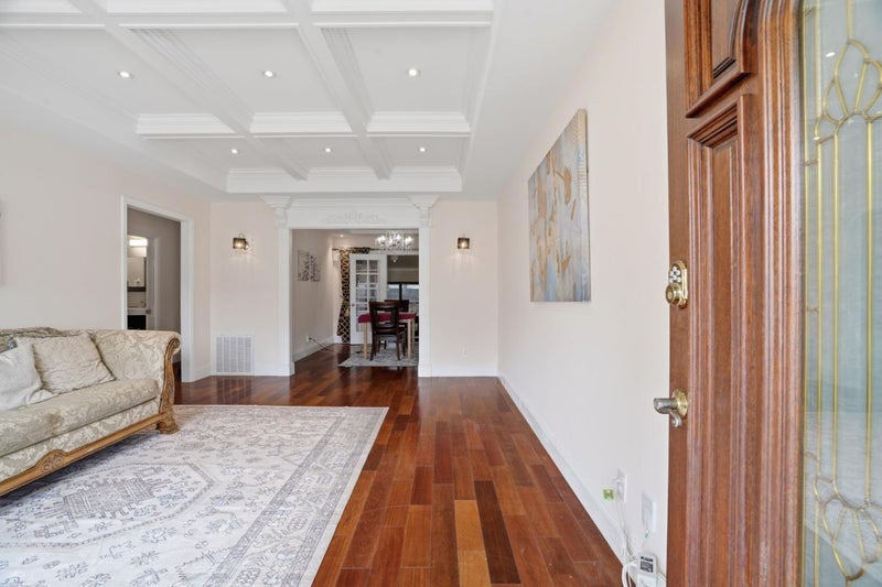 126 West 39th Avenue
