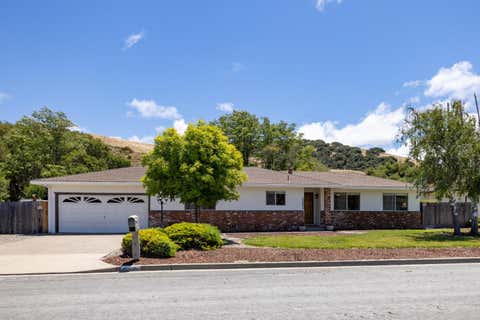 Photo of 20091 Portola Drive, SALINAS, CA 93908 (MLS # ML82050450)